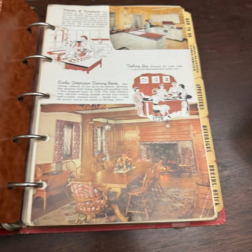 Vintage Betty Crockers Picture Cookbook 1950s
